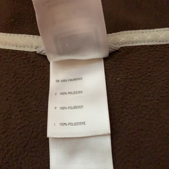 Women’s North Face 1/4 zip pullover - Picture 6 of 8